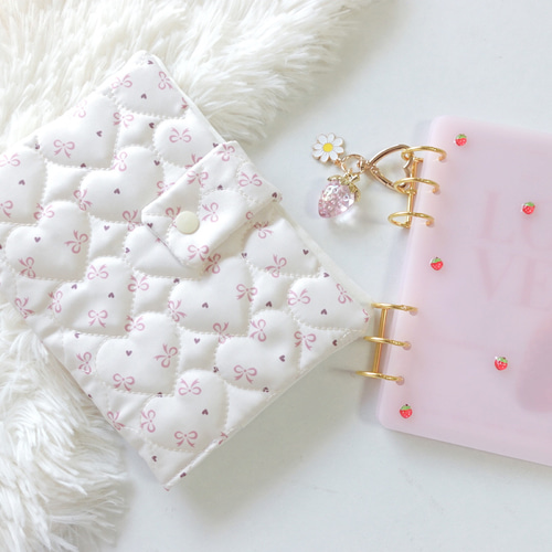 韓国製♡アクリルバインダーA6♡ピンクリボン♡ハートチャーム貯金SAVING pink ribbon Heart ♥ バインダーカバー ブックカバー A6 韓国 saving