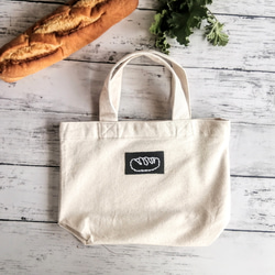 手刺繍】ミニトートバッグ 白いパンのワッペン ランチバッグ 生成り