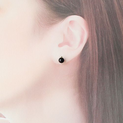 人気！再販】【k18金ピアス】 オニキス ラウンド 約5.5-6mm K18