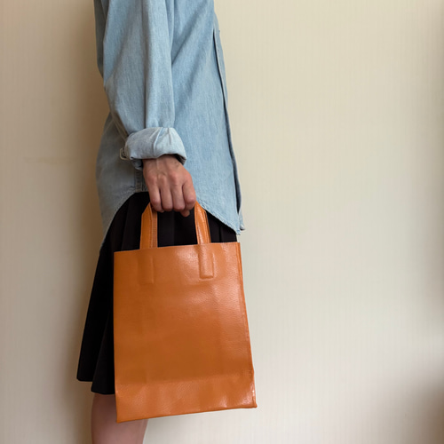 紙袋型 レザー コンセプチュアルバッグ ナチュラル 経年変化