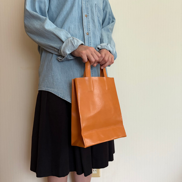 紙袋型 レザー コンセプチュアルバッグ ナチュラル 経年変化