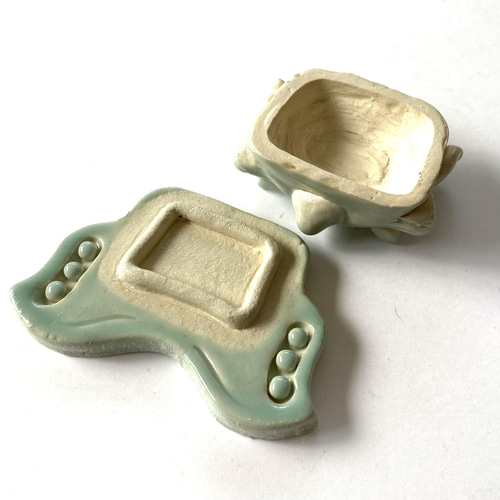 節分の茶事に・小物入れに【鬼瓦型の香合】青磁色（人気色再販し