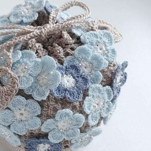 可憐なネモフィラ】レース編み ころりんポーチ(BOX入り) /手編み 巾着