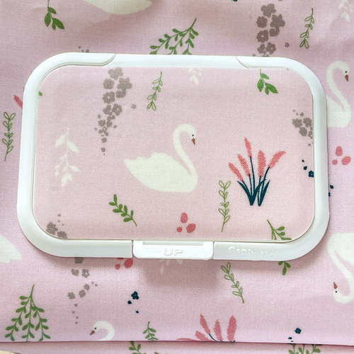 軽すぎる！フローラルスワン オムツポーチ おしりふき 鳥 ピンク