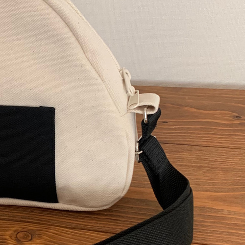 まち広めのおおきなおにぎりポシェット【ショルダー長め