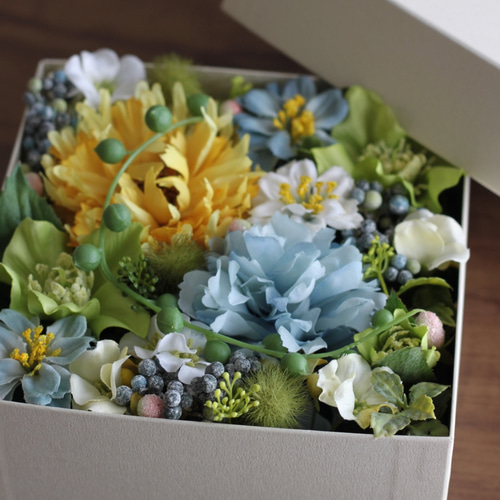 光触媒フラワー ボックスアレンジ｜ダリア主役の春色ギフト｜大きめ