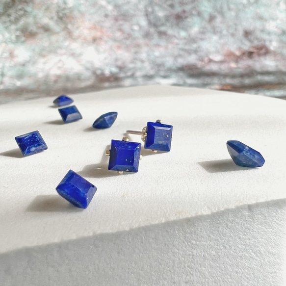【JORIE】 星空プラネタリウムLAPIS LAZULI square earrings（4mm/4爪）刻印あり　 7枚目の画像