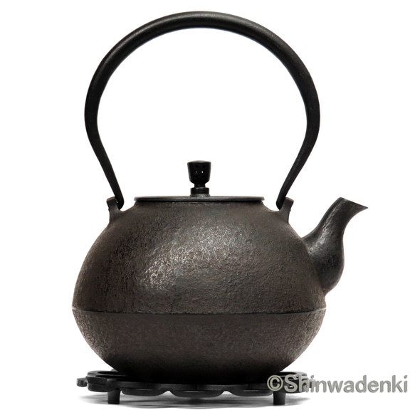 日本民藝館展奨励賞受賞 紅蓮堂 葛巻元氏作 南部鉄器 鉄瓶 ひびき2L ハンドメイド 伝統的工芸品 鋳物師 中火以下