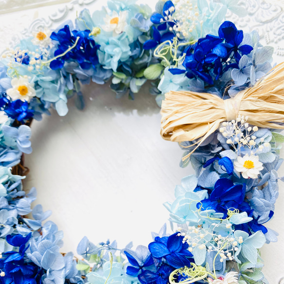 再販　あじさいのナチュラルリース　プリザーブドフラワー　誕生日　結婚祝い　プレゼント　ドライフラワー　ブルー　紫陽花 2枚目の画像