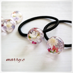 《2本セット》ゆめかわ琉球ガラスとお花の玉飾りヘアゴム♡marry.c's handmadeaccessory 3枚目の画像