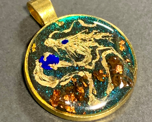 隕石使用 ✨貴方だけの龍神様ペンダントをお作ります