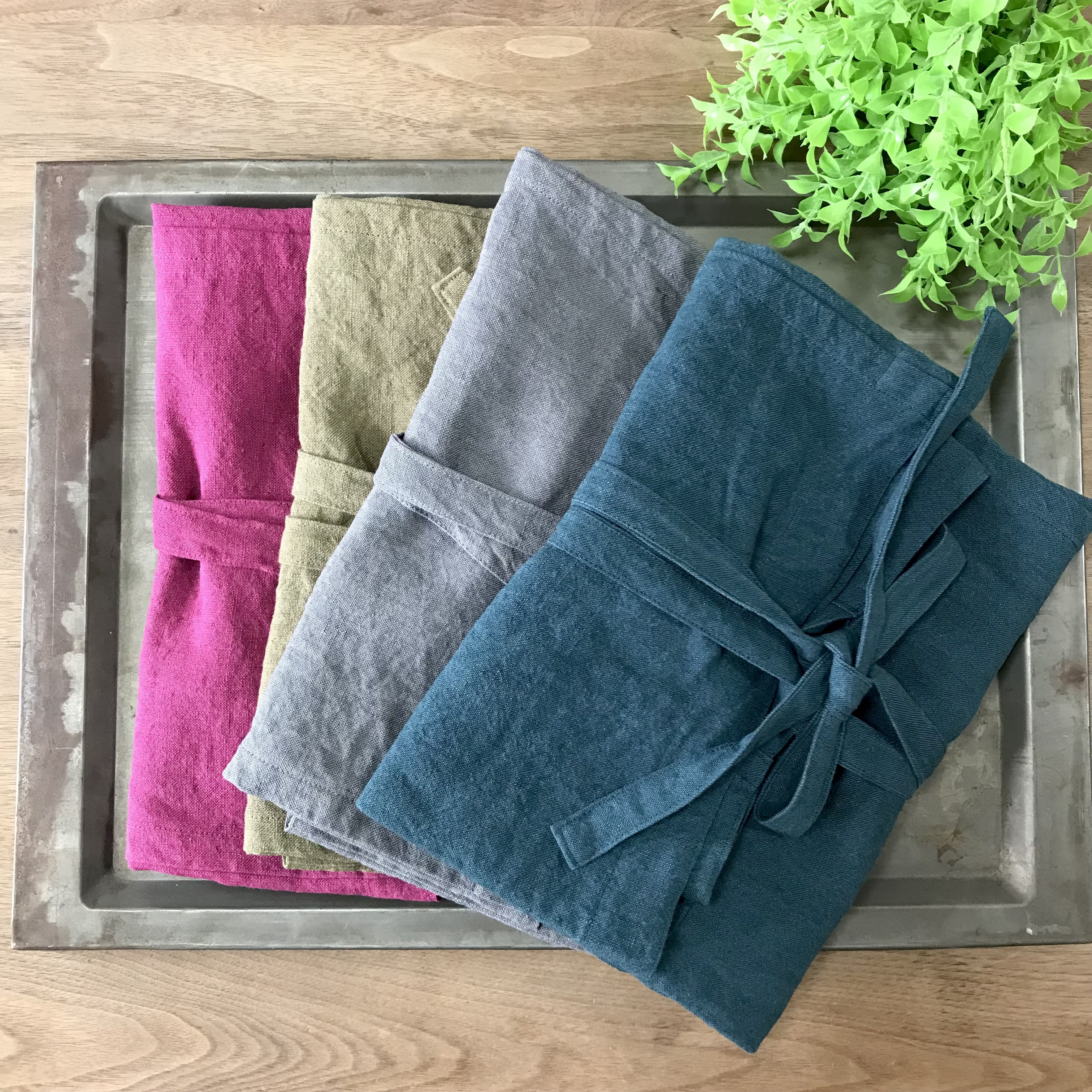 カフェエプロン　ベルギーリネン２５番手　チェリー、イエローカーキ、グレー、ブルーグリーン