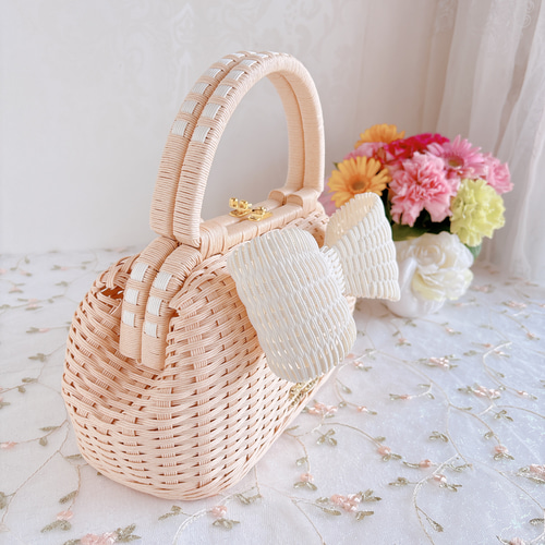 エレガントでレディーなリボンかごバッグ〜 (ナチュラル×ホワイト