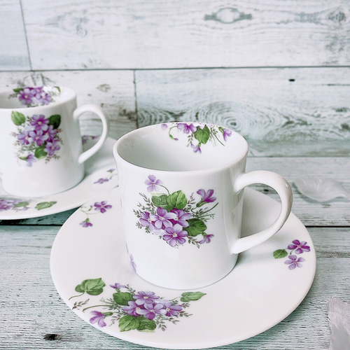 ✨すみれ柄✨ティーカップ&ソーサー✨SET その他素材