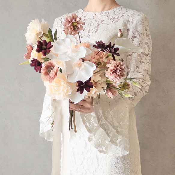 アーティフィシャルフラワーブーケ　ホワイト　胡蝶蘭　ブートニア付 ホワイト胡蝶蘭のブーケ（ブートニア付き） アーティフィシャル