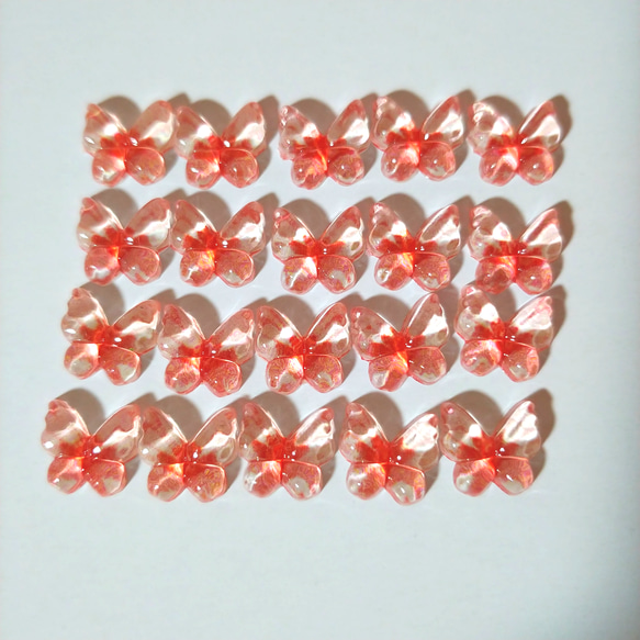 プラスチック　ミニチュア　カボション　蝶　赤　約1cm　20個セット 2枚目の画像