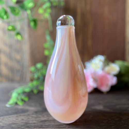 マーブルの涙のフラワーベース ピンクベージュ 一輪挿し 花器