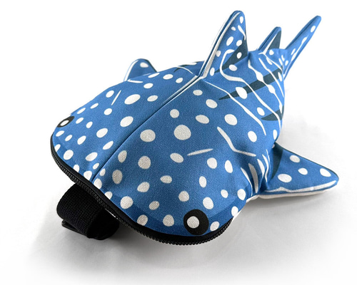 MARIです　ジンベイザメ　ショルダーバッグ　馬形埴輪 MARIです ジンベイザメ ショルダーバッグ 馬形埴輪 MARIです