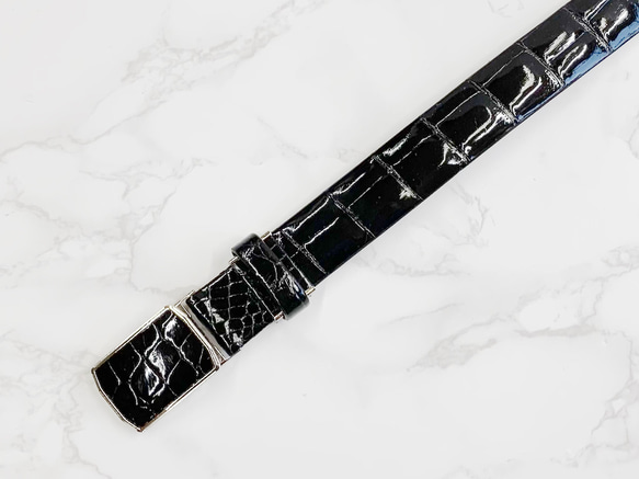 日本製　クロコダイル　３０㎜巾　上質　ベルト　ボンベ加工　真鍮磨き上げ金具　エキゾチックレザー 画像参照