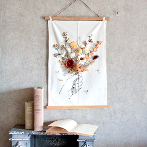 特集掲載！【ハンドメイドキット】タペストリーの中のドライフラワー