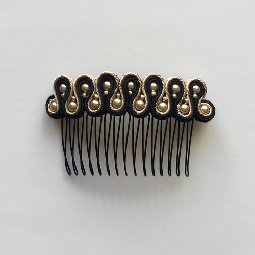 ソウタシエ ペイネタ2種セット（黒＆ゴールド） コーム única soutache