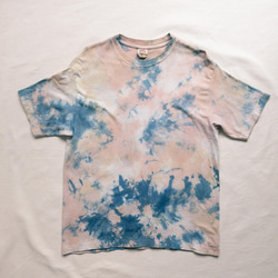送料無料 "Coloring" 藍染+泥染Tシャツ オーガニックコットン使用　絞り染め 染色 1枚目の画像