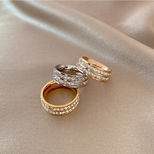 送料関税込【King Ice】ETERNITY RING エタニティ(2色) 国内発送 King Ice(キングアイス) 指輪・リング(メンズ) - 海外通販のBUYMA