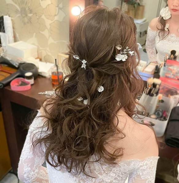 ヘッドドレス 結婚式　花嫁 ヘアアクセサリー ヘッドアクセサリー ウェディング ブライダル　フラワー　リーフ　小枝 3枚目の画像