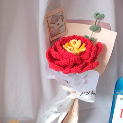 【枯れない花束/枯れない愛】ハンドメイド 花束 かぎ針編み ボタン　牡丹　ブーケ バレンタイン ウェディング 編み物 6枚目の画像