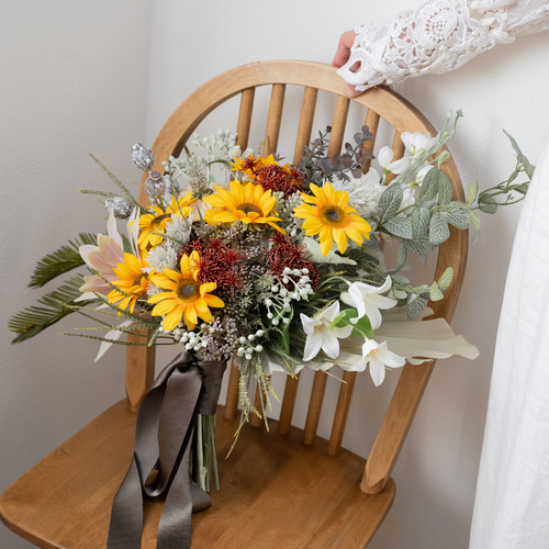 送料無料・ヒマワリ（向日葵）ユーカリのウェディングブーケG】夏の  