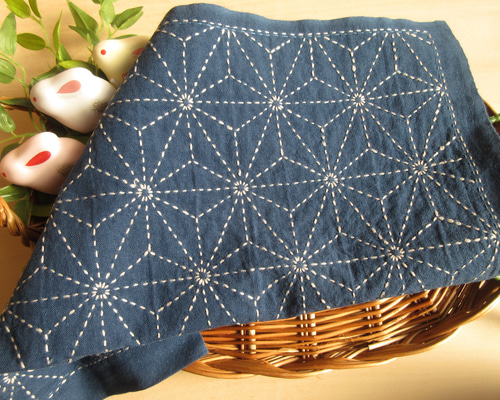 【希少・大判】飛騨刺し子　刺し子布／麻の葉模様・手仕事・163×39cm 希少・大判】飛騨刺し子刺し子布／麻の葉模様・手仕事・163×39cm