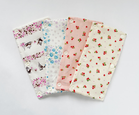 新柄追加☆水筒肩ひもカバー☆シートベルトカバーにも☆優しい色合い☆リバーシブル 4枚目の画像