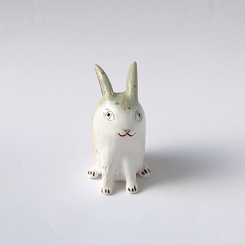 上品で優しいうさぎさん 干支ミニ置物 うさぎ 陶器 その他置物 raku