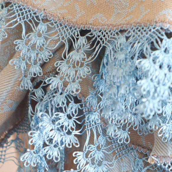 OYA Needlelace shawl [WISTERIA] Water blue & Gold 第4張的照片