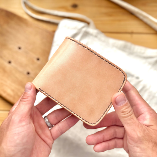 ショートウォレット 二つ折りヌメ革財布 本革 シンプル S-027 二つ折り