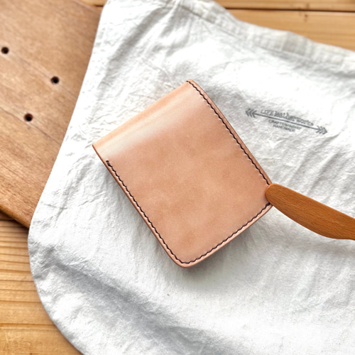 ショートウォレット 二つ折りヌメ革財布 本革 シンプル S-027 二つ折り