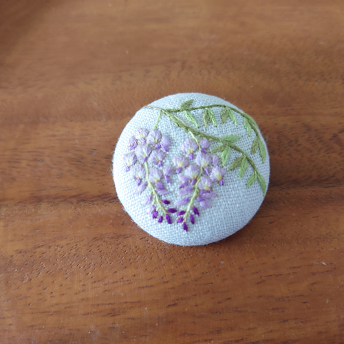 刺繍ブローチ「藤の花」くるみボタン ブローチ 薄荷のドロップ 通販 