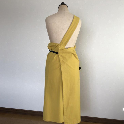 クールなワンショルダーエプロン(イエロー) エプロン Sewingroom