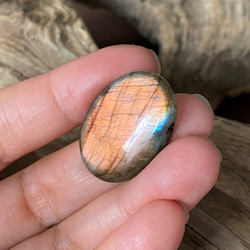 ♡ピンク‐オレンジ入り・レインボー ラブラドライト 天然石 ルース Labradorite 04 5枚目の画像