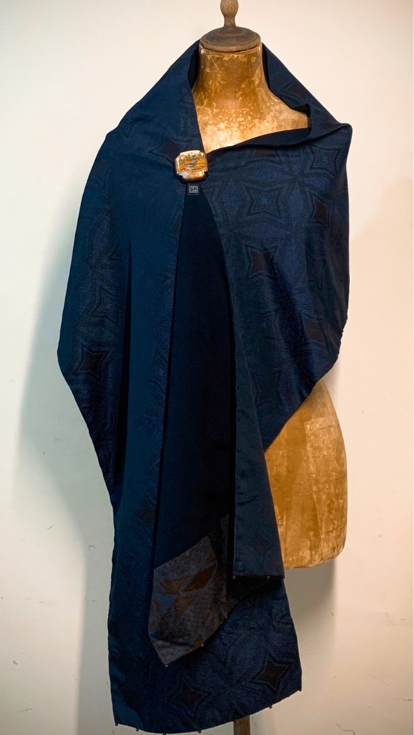 スカーフNo.248 *心上人*設計師手作日本傳統工法十字星星藍黑色幻彩圍巾 第6張的照片
