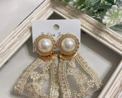 アンティーク タッセル ピアス ヴィンテージ 大ぶり 刺繍リボン