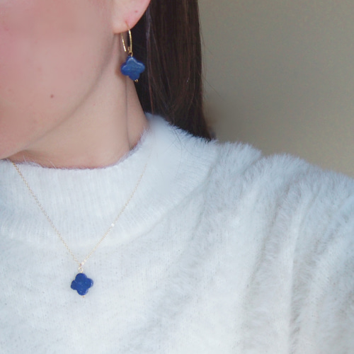 12月誕生石》ラピスラズリ クローバー ネックレス 14kgf 金属