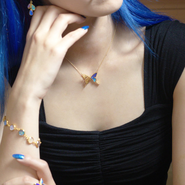 本物の蝶の羽　透かしデザインアゲハ蝶ネックレス　ゼフィリティスモルフォ　[zps027g-zep]