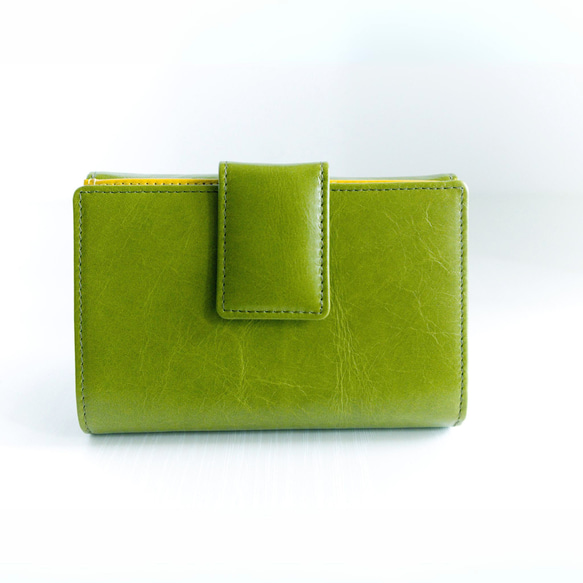 ATAO 二つ折り財布グリーン sugata - 「収める納まる」二つ折り財布 アップルグリーン