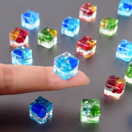 琉球ガラスの涼やかピアス・イヤリング ブルー 夏の空と海の色