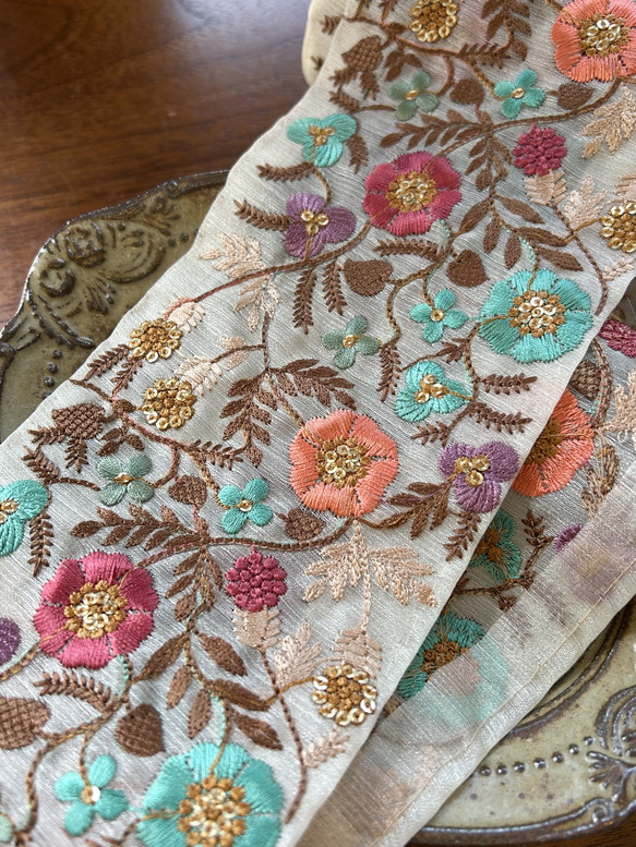印度刺繡絲帶編織 10.5cm 寬米色 (34) 第2張的照片