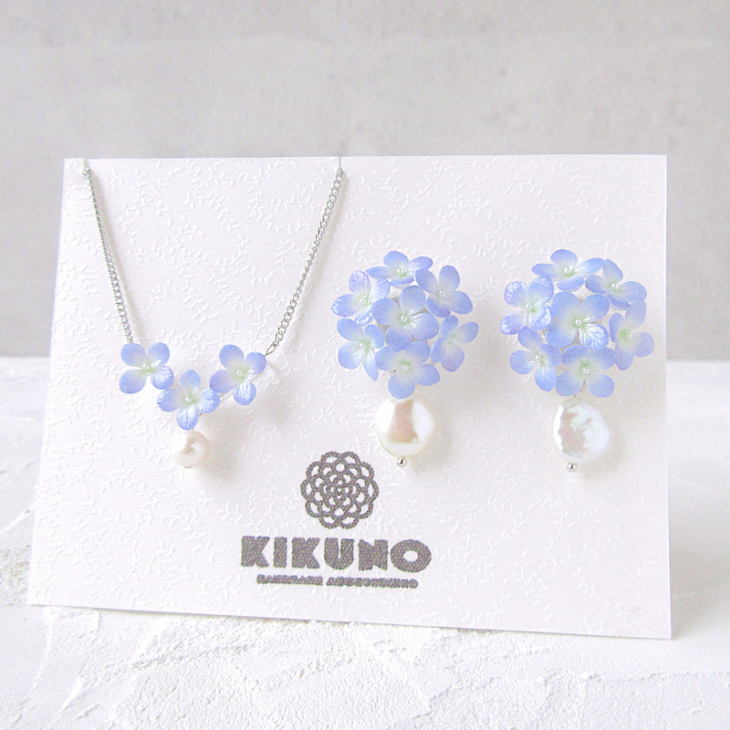 【ネックレス＆ピアス】紫陽花と淡水パールのイヤリングorピアス・ネックレスのセット A【サージカルステンレス】