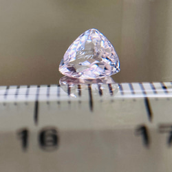 モルガナイト【MORGANITE】　トリリアントカット　ピンク 9枚目の画像