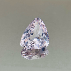 モルガナイト【MORGANITE】　トリリアントカット　ピンク 7枚目の画像