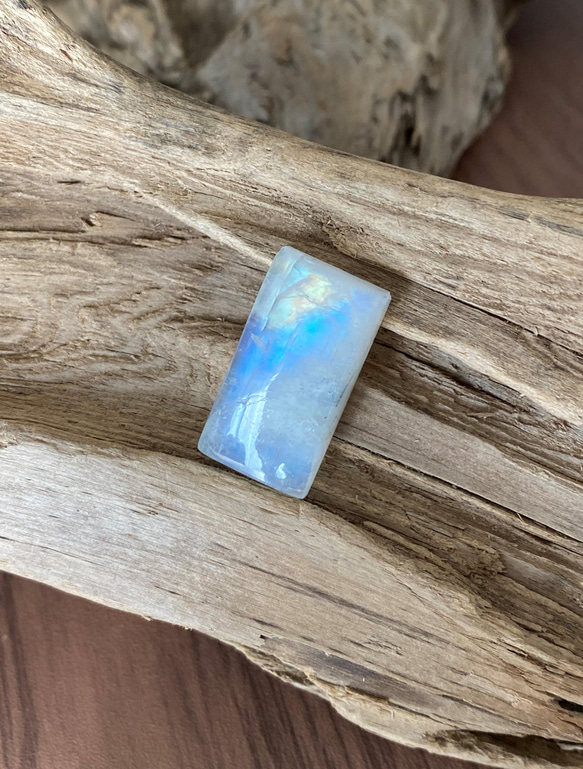 ★ハイグレード★ ホワイトラブラドライト　レインボームーンストーン　ペントップ ☆ハイグレード☆ ホワイトラブラドライト レインボームーン